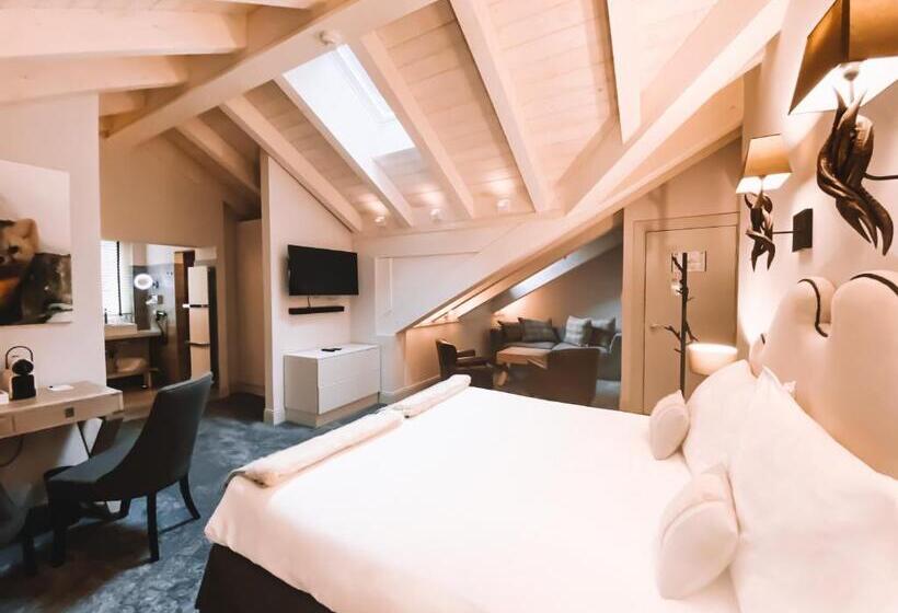 فندق Hôtel Le White   Le 42 Restaurant