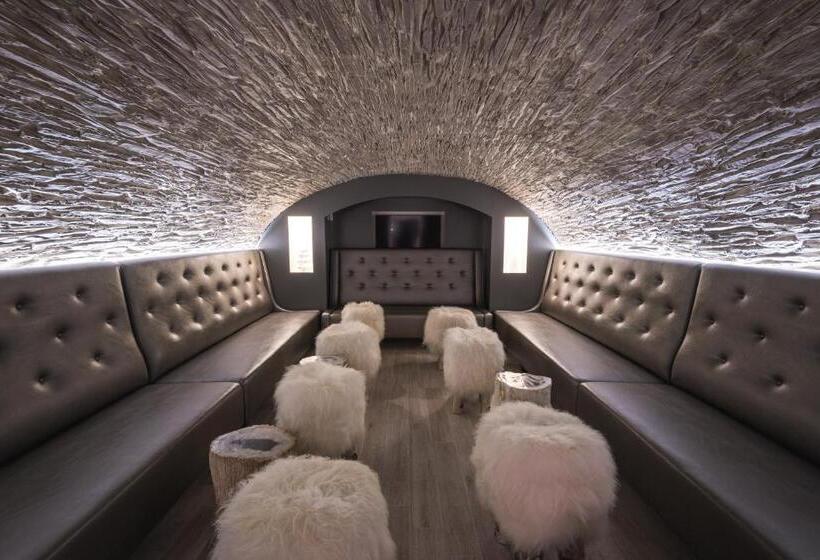 فندق Hôtel Le White   Le 42 Restaurant