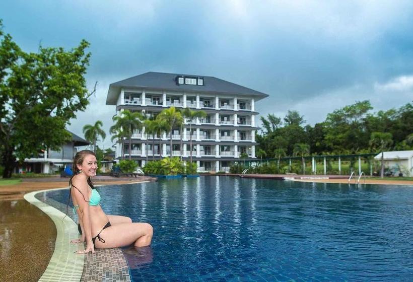 هتل Sea Nature Rayong Resort &