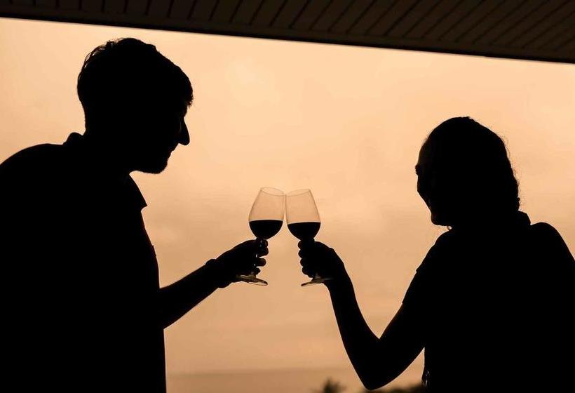 هتل Sea Nature Rayong Resort &