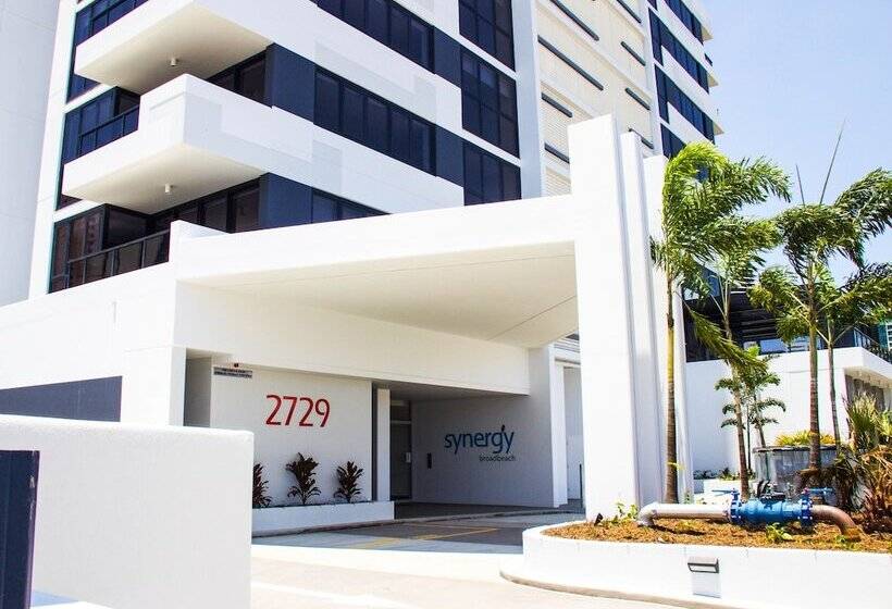 בית מלון כפרי Synergy Broadbeach   Official