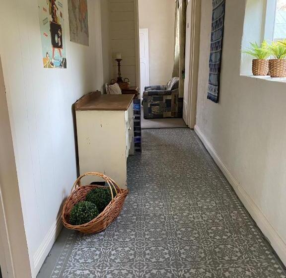 בית מלון כפרי The Old Butter Factory At Springhurst Estate