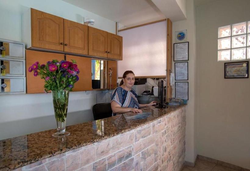 Kleoni Club Apartments