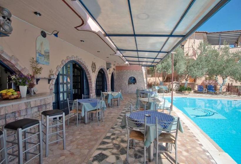 Kleoni Club Apartments