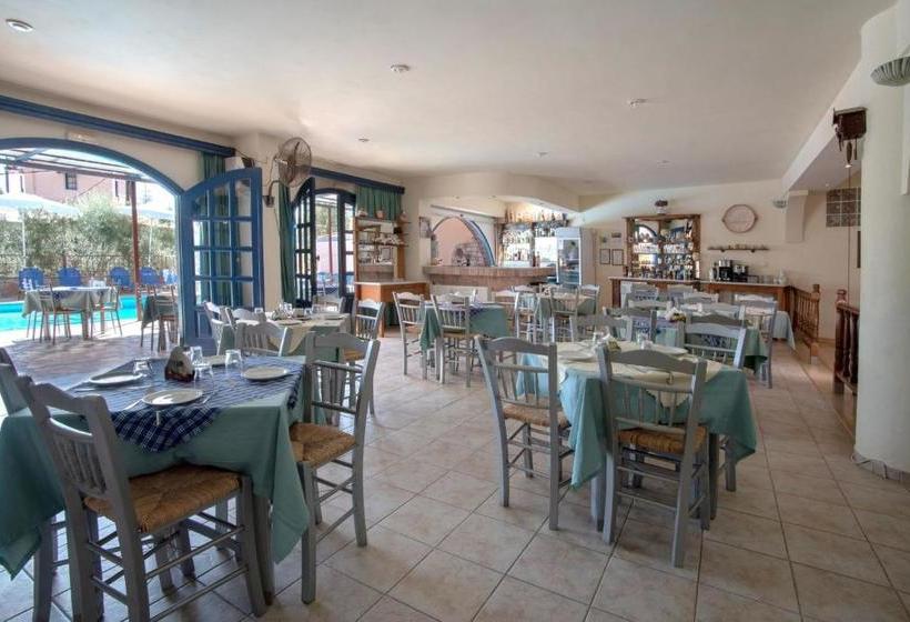 Kleoni Club Apartments