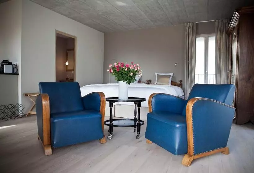 Le Coq Chantant B&b And Boutique