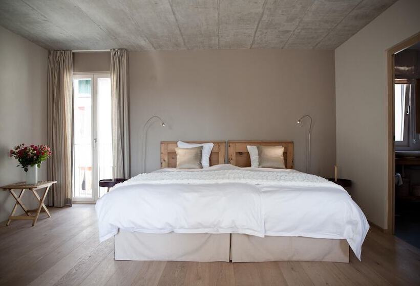 Le Coq Chantant B&b And Boutique