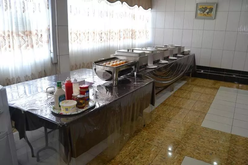 Metro Hotel Couva