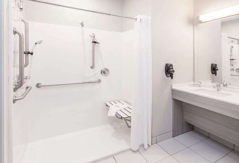 Microtel Inn & Suites By Wyndham West Fargo Near Medical Center