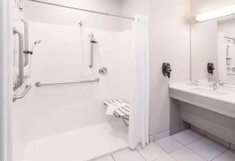 Microtel Inn & Suites By Wyndham West Fargo Near Medical Center