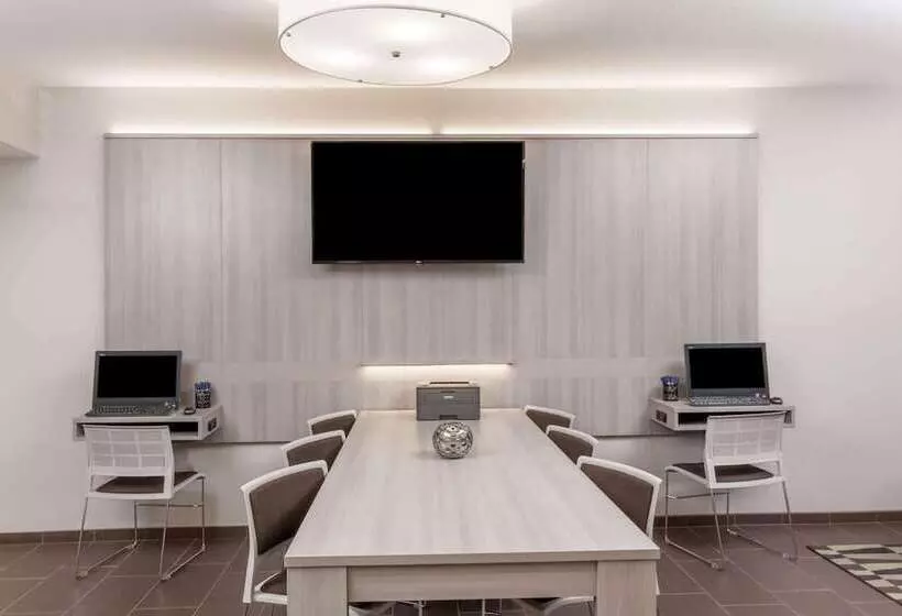 Microtel Inn & Suites By Wyndham West Fargo Near Medical Center