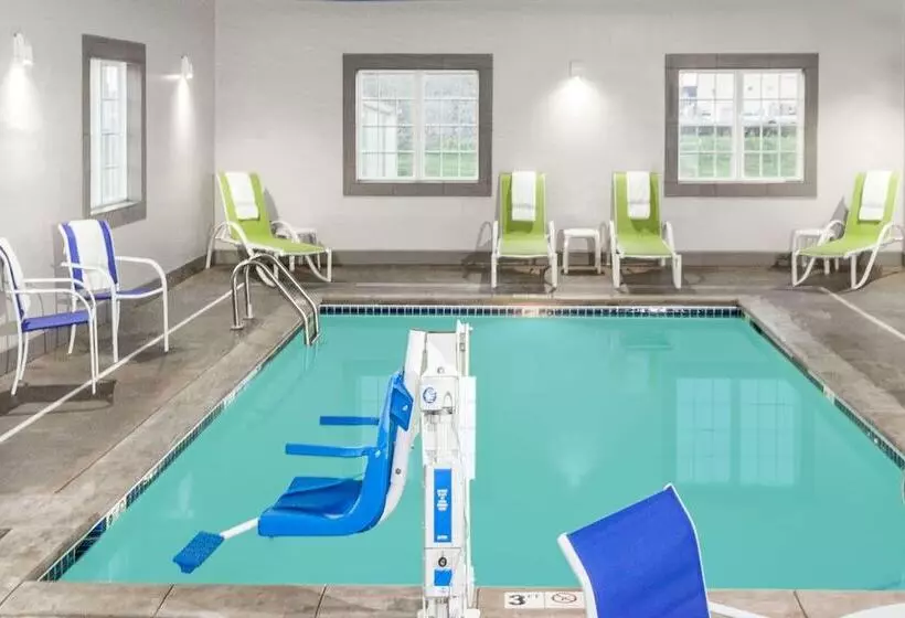 Microtel Inn & Suites By Wyndham West Fargo Near Medical Center