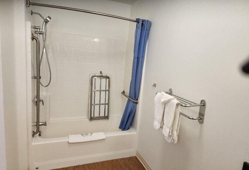 Motel 6 Moosomin, Sk