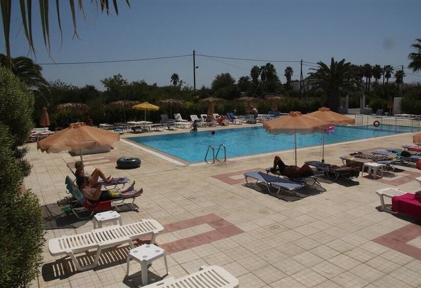 Nikos 2 Studios & Apartments