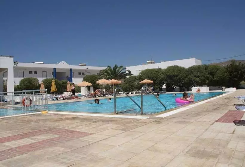 Nikos 2 Studios & Apartments