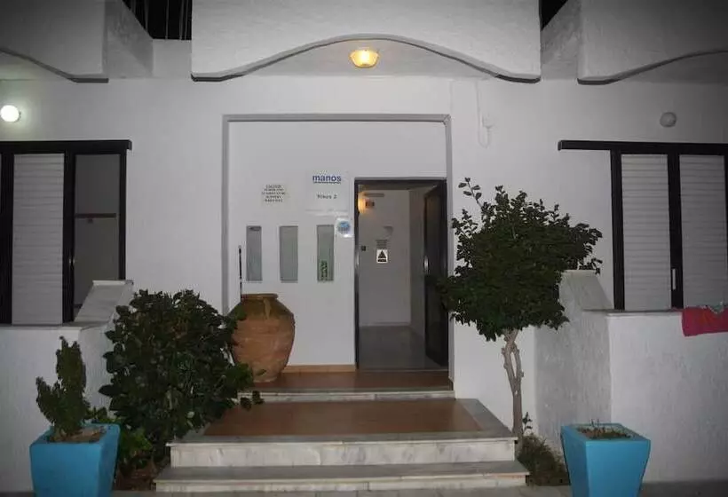 Nikos 2 Studios & Apartments
