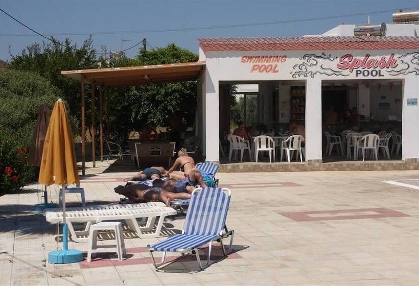 Nikos 2 Studios & Apartments