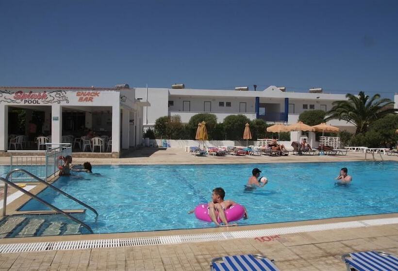 Nikos 2 Studios & Apartments