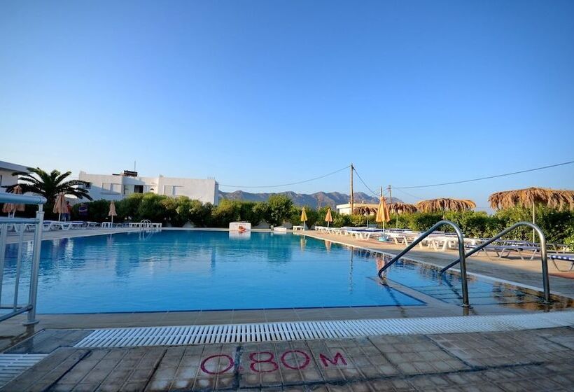 Nikos 2 Studios & Apartments