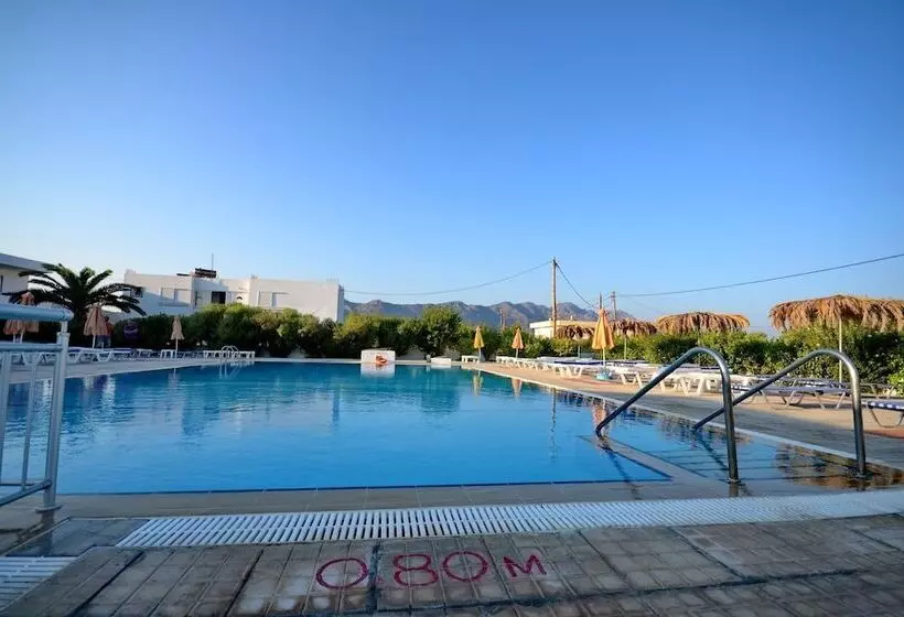 Nikos 2 Studios & Apartments