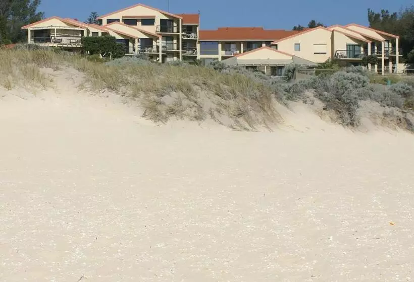 Scarborough & Absolutely Beachfront