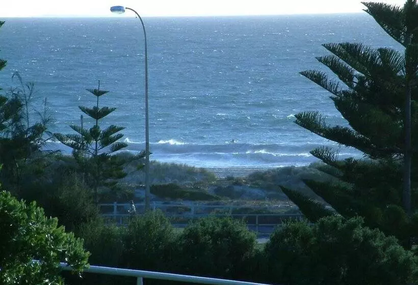 Scarborough & Absolutely Beachfront