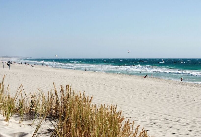 Scarborough & Absolutely Beachfront