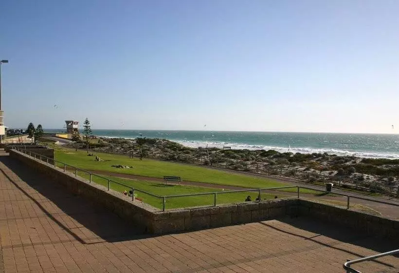 Scarborough & Absolutely Beachfront