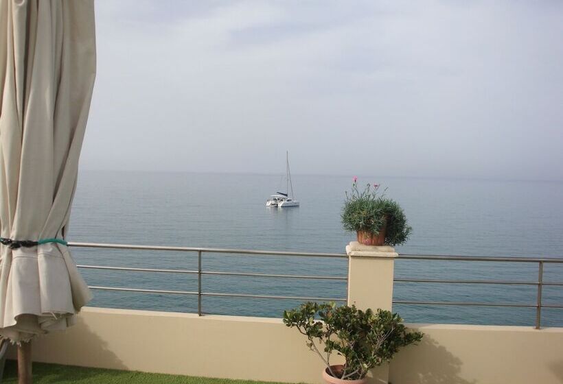 Xristinas Seaside Apartments