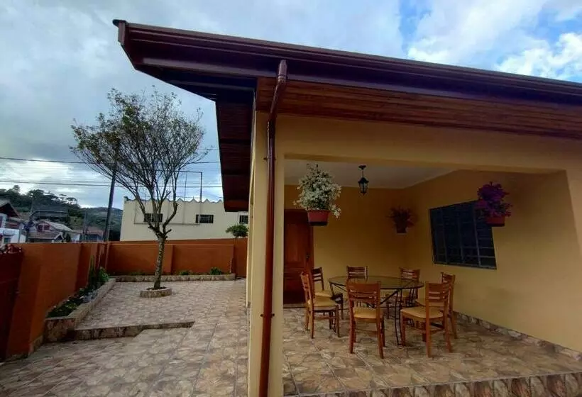 Retkeilymaja Residência Dago Suíte 05 Conjugada 4 Pessoas