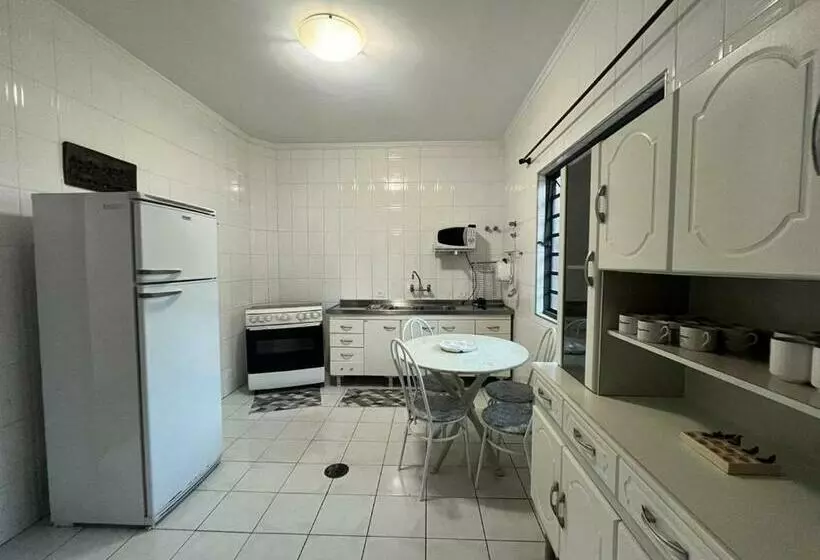 Retkeilymaja Residência Dago Suíte 05 Conjugada 4 Pessoas