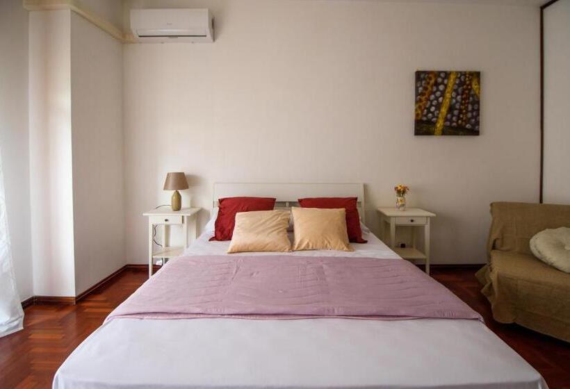 تختخواب و صبحانه Sallù Boutique