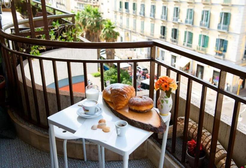 تختخواب و صبحانه Sallù Boutique