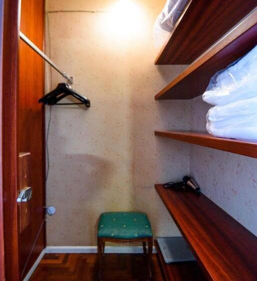 تختخواب و صبحانه Sallù Boutique