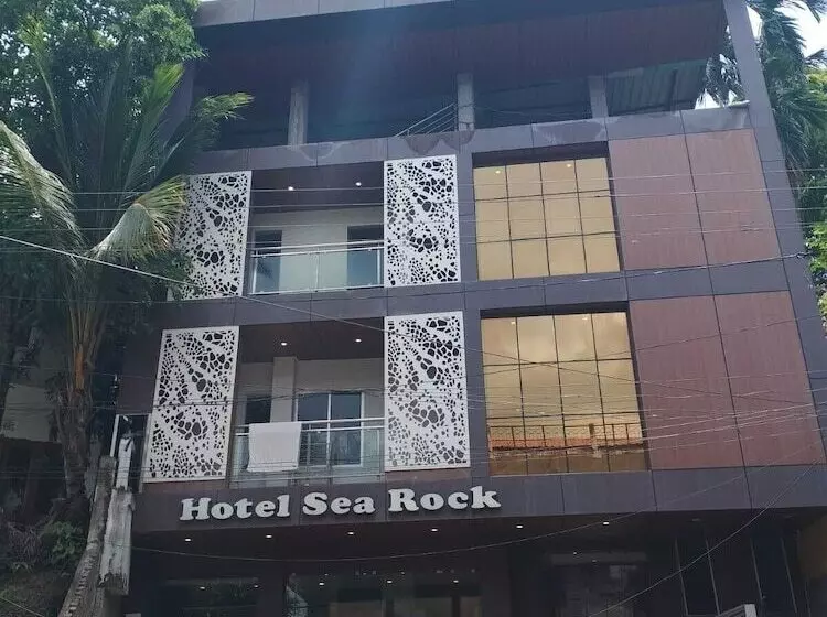 هتل Sea Rock