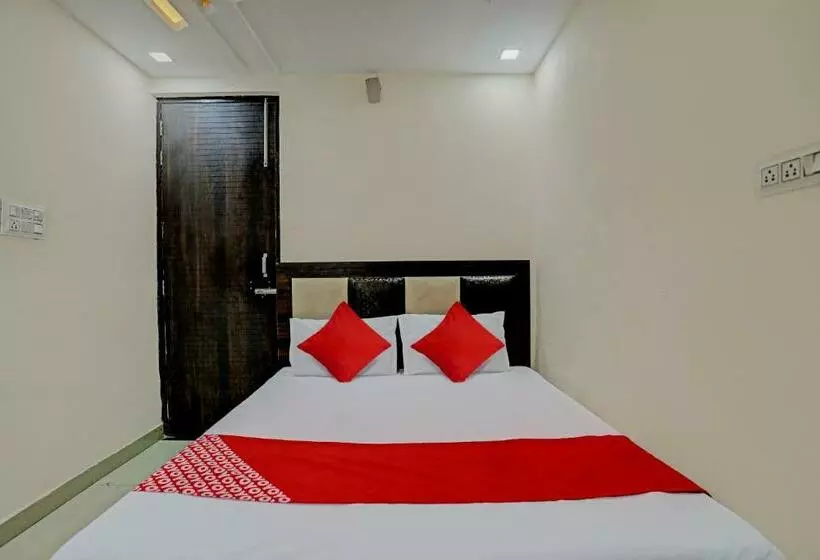Oyo Flagship 81525b Hotel Avenue