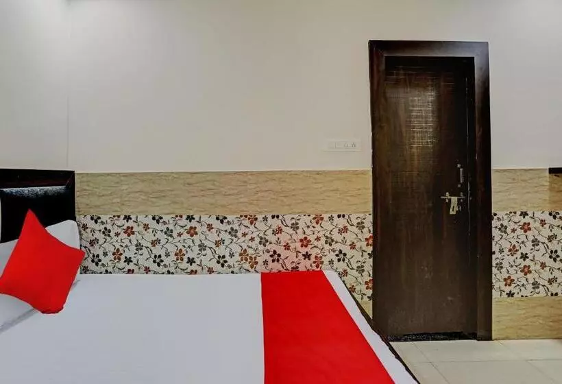 Oyo Flagship 81525b Hotel Avenue