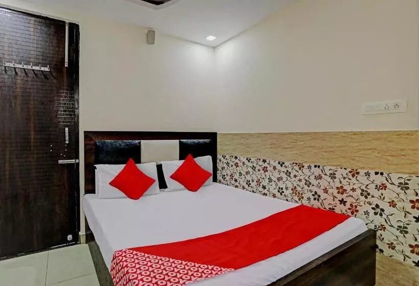 Oyo Flagship 81525b Hotel Avenue