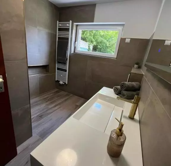 Majatalo Haus Haller 5