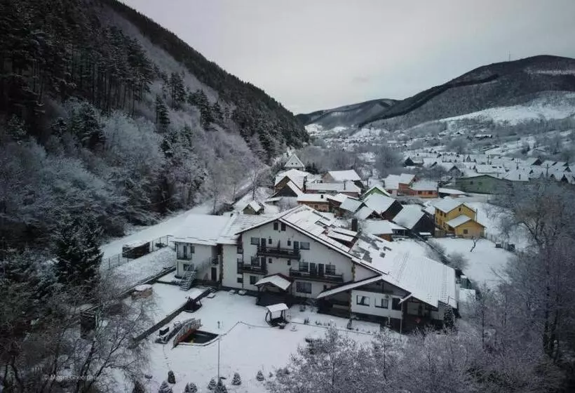 Majatalo Lacul De Argint