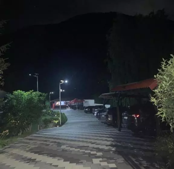 Majatalo Lacul De Argint