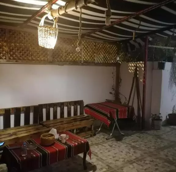 Petra Glamour Hostel