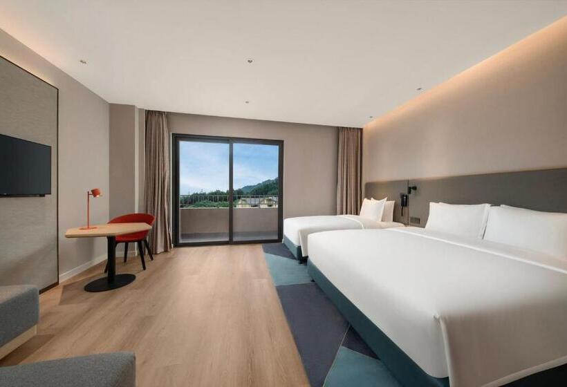 Otel Holiday Inn Express Wawu Mountain, An Ihg