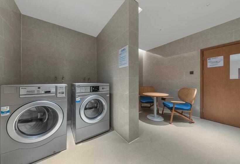 Otel Holiday Inn Express Wawu Mountain, An Ihg