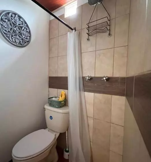هتل Casa Alejandro De Los Caballeros