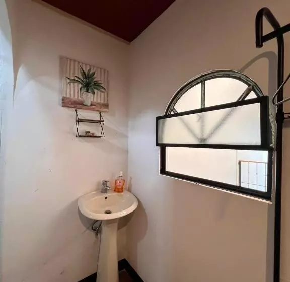 هتل Casa Alejandro De Los Caballeros