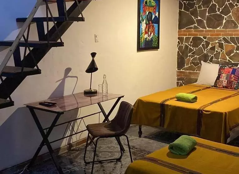 هتل Casa Alejandro De Los Caballeros