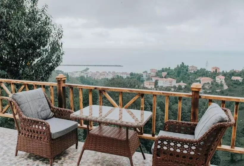 Hotelli Mavera Suit Bungalow