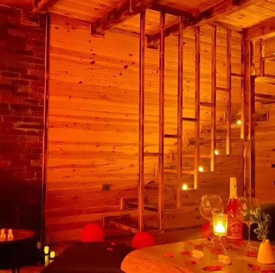 Hotelli Mavera Suit Bungalow