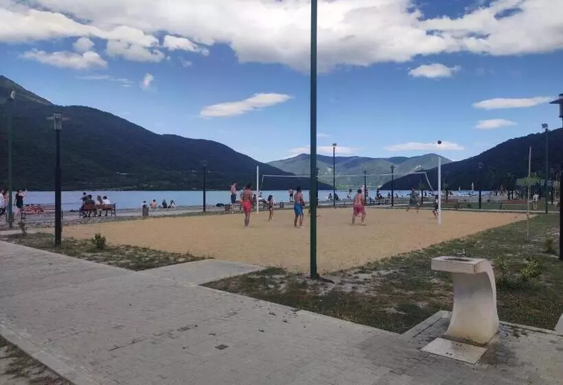 پانسیون Ananuri Cottages